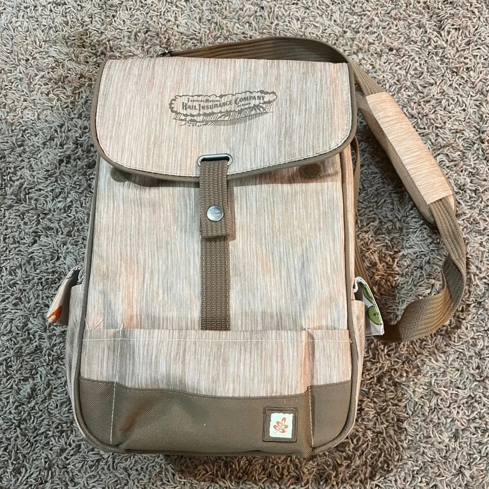 Farmers Mutual Hail Insurance Co. Botanica Picnic Time Insulated Wine Cooler Bag